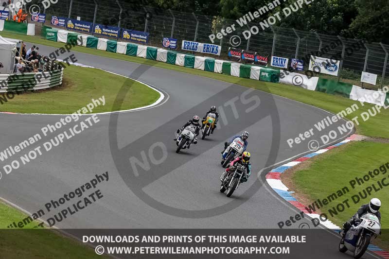 Vintage motorcycle club;eventdigitalimages;mallory park;mallory park trackday photographs;no limits trackdays;peter wileman photography;trackday digital images;trackday photos;vmcc festival 1000 bikes photographs
